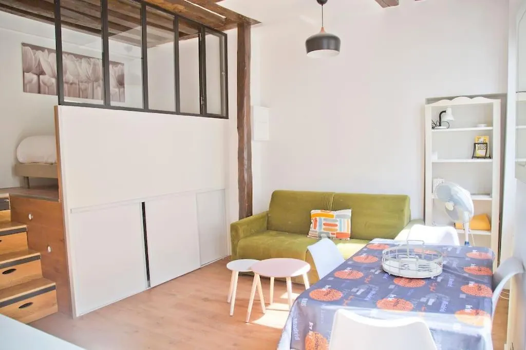 Charming Apartment Rue Des Rosiers Παρίσι